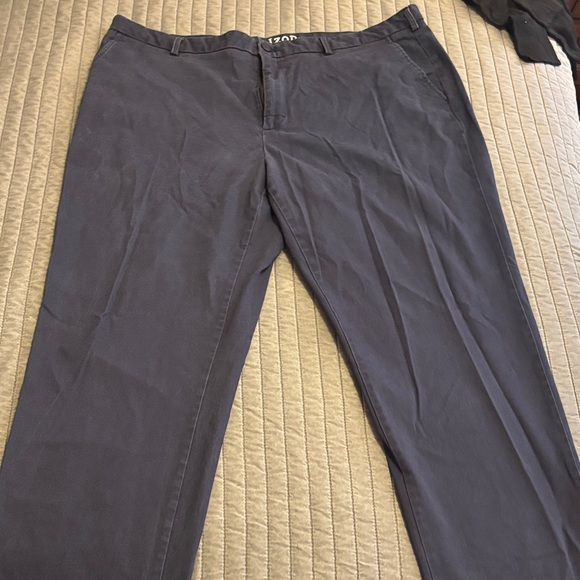 Izod Men's Dark Blue Chinos - Picture 1 of 2